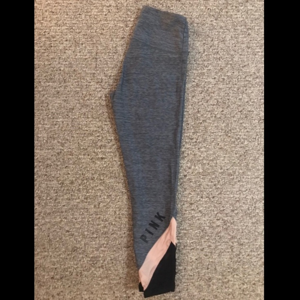 Victoria’s Secret PINK 3/4 athletic leggings